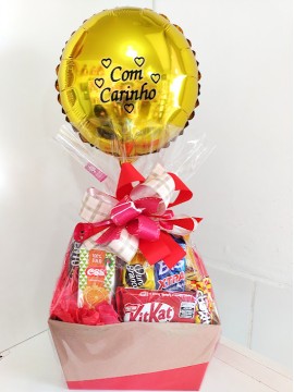 Caixa com suco e Chocolates