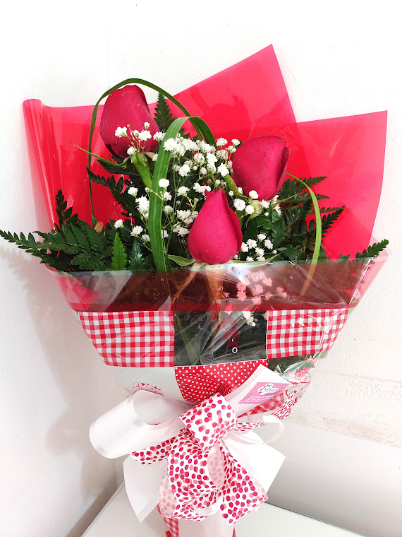  Buque com 3 rosas