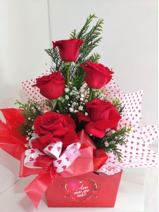 Box  com 5 rosas