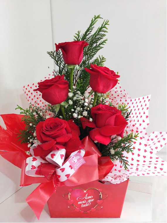 Box  com 5 rosas