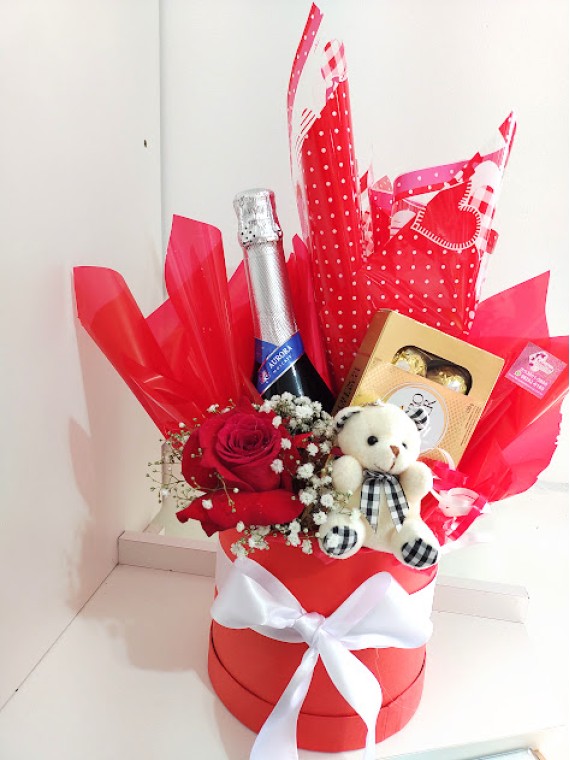 Box, Espumante e Ferrero Roucher